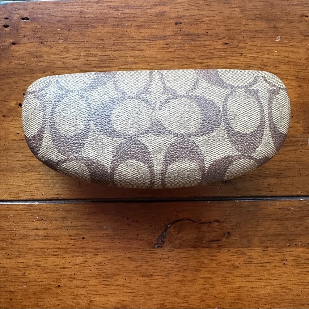 Coach Signature Canvas Eyeglass / Sunglass Hard Case - Picture 4 of 7